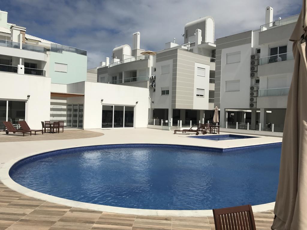 Apartamento Maravilhoso Em Florianopolis Na Praia Dos Ingleses Com Piscina Apartment Bagian luar foto