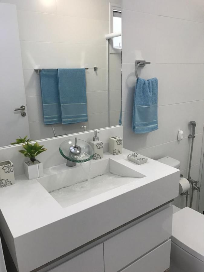 Apartamento Maravilhoso Em Florianopolis Na Praia Dos Ingleses Com Piscina Apartment Bagian luar foto